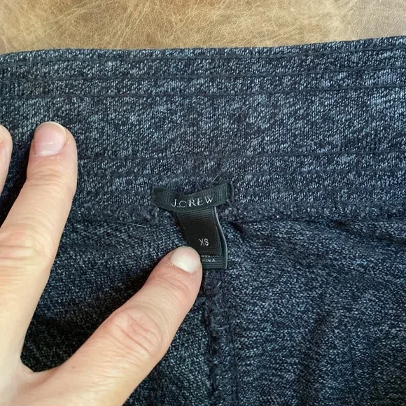 Jcrew joggers / sweatpants - pockets and cuffs - Picture 2 of 7